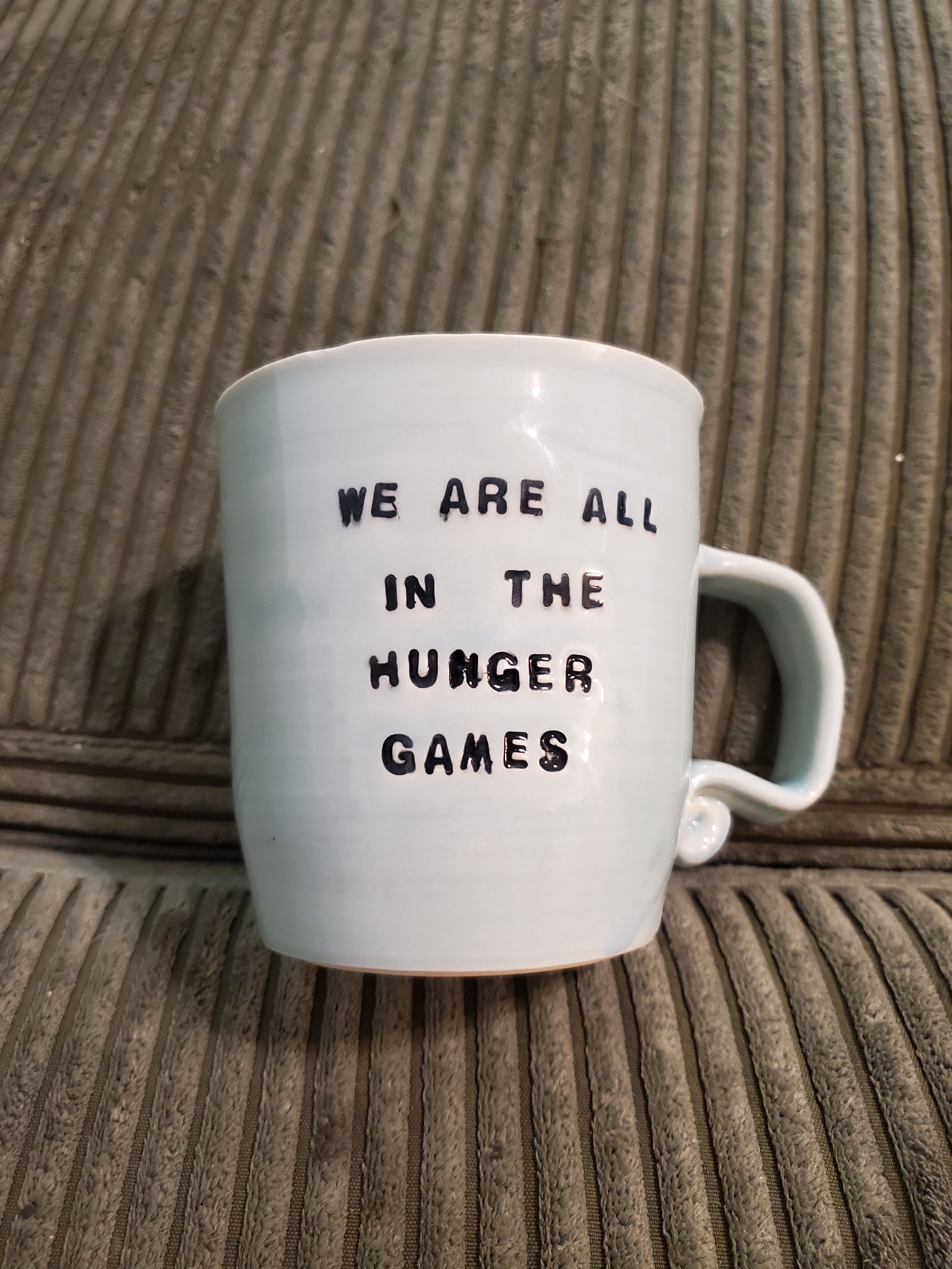 Hunger Games Mug, Large (Minor Imperfection)